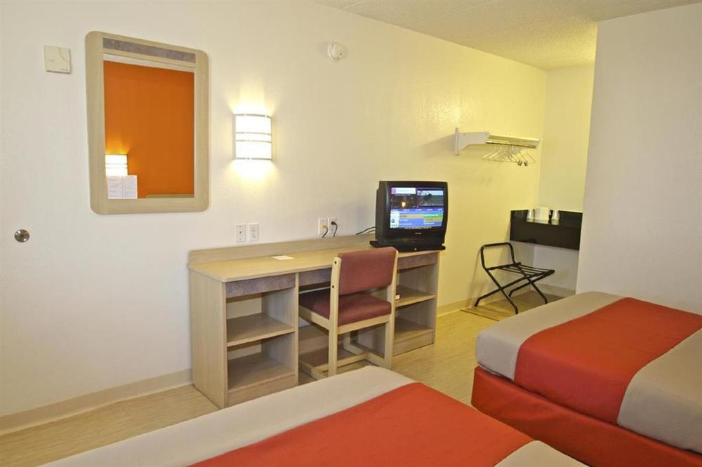 Motel 6 Chicago Southwest - Aurora Quarto foto